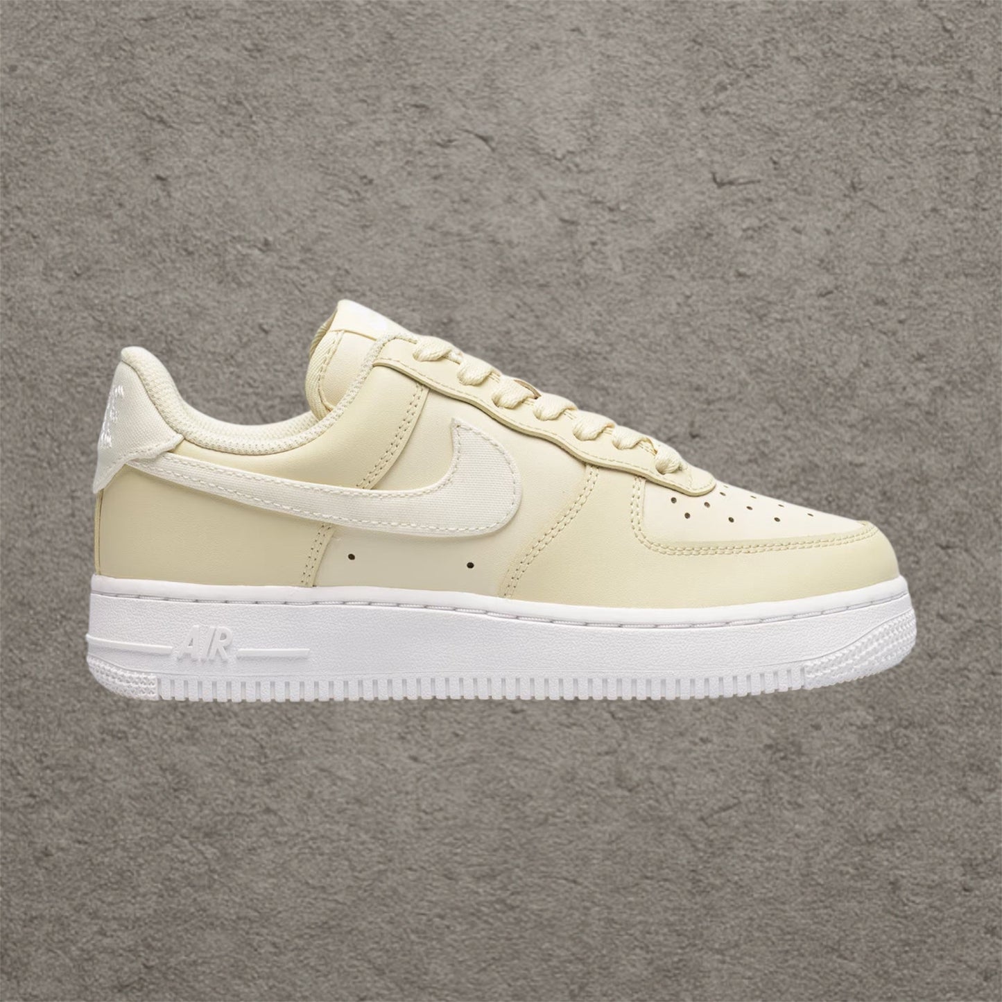 Nike Air Force 1 '07 ESS Lemon Drop/Coconut Milk (W)
