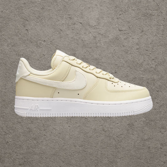 Nike Air Force 1 '07 ESS Lemon Drop/Coconut Milk (W)