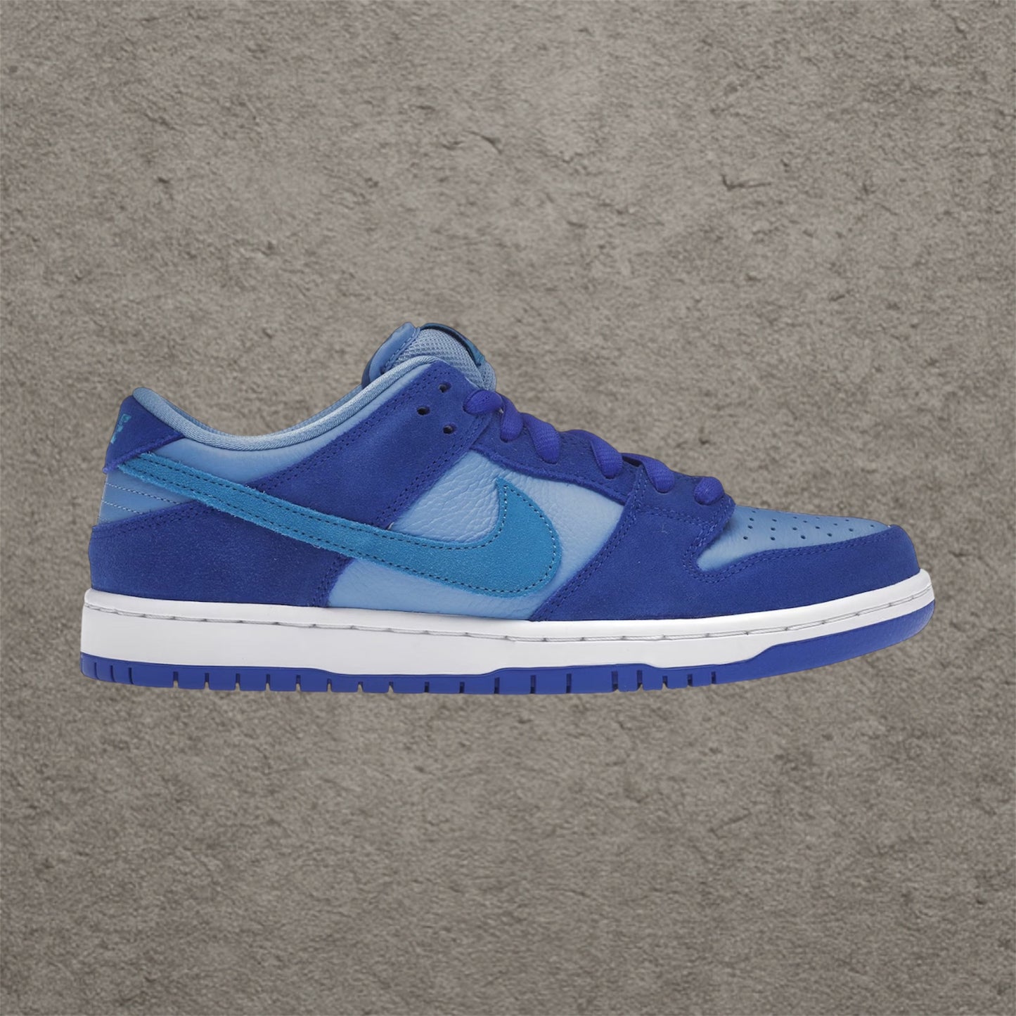 Nike SB Dunk Low Blue Raspberry